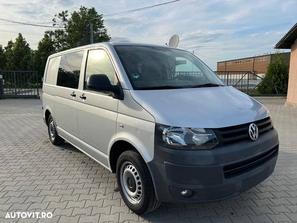 Volkswagen Transporter - 2