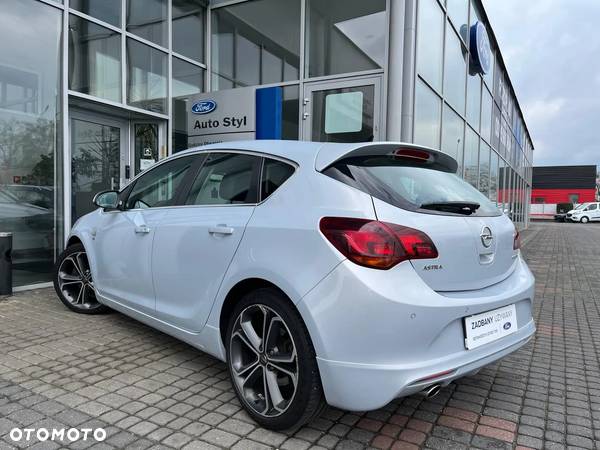 Opel Astra IV 1.6 T SIDI Sport S&S - 3