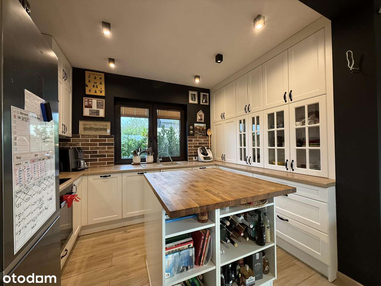 Komfortowy dom w spokojnej okolicy, świetny dojazd do Rybnika i Gliwic-8