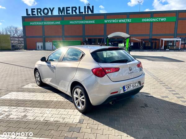 Alfa Romeo Giulietta 1.6 JTDM Distinctive - 5