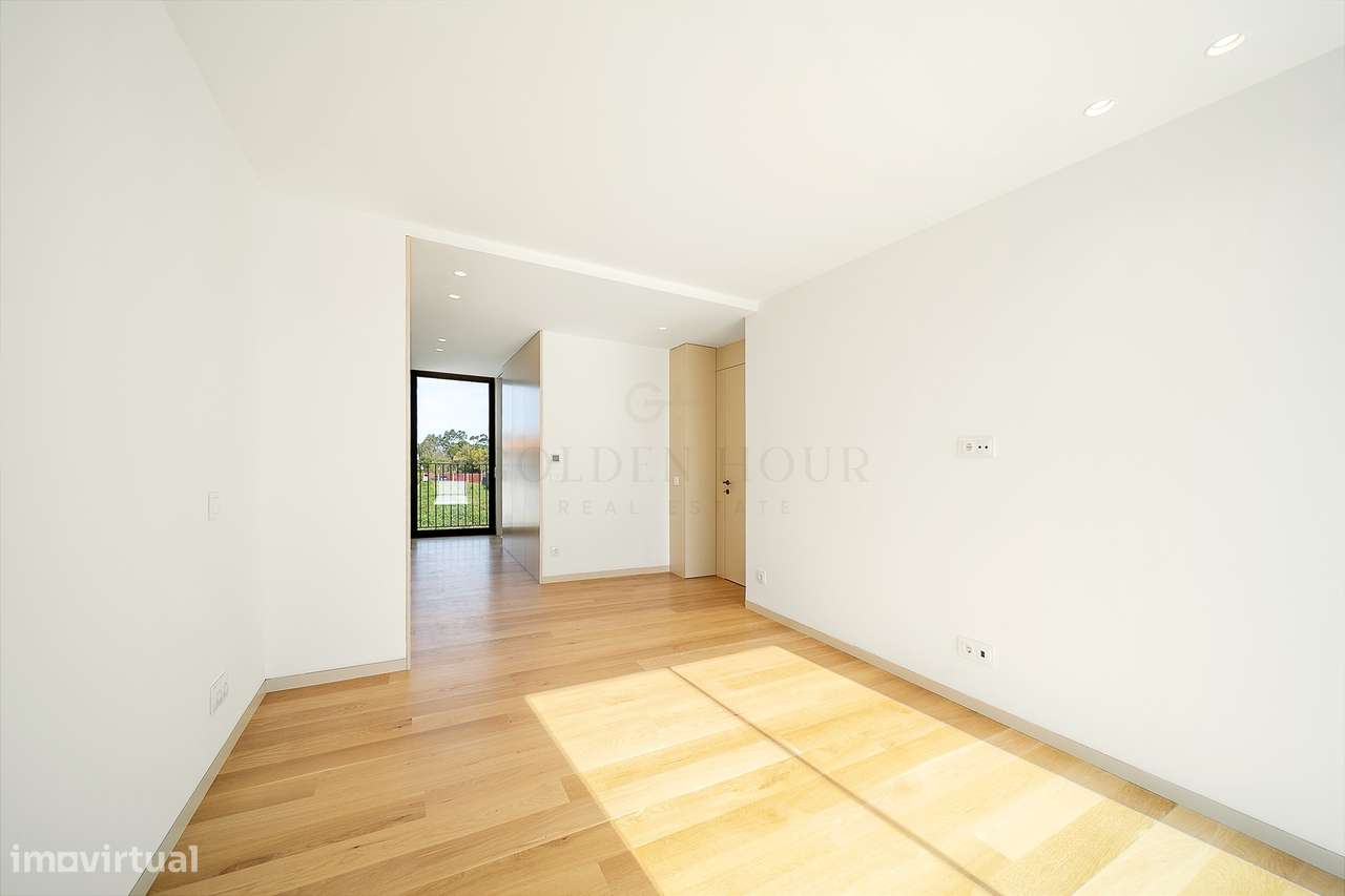 Moradia T4 de Luxo em Canidelo com Vista Mar | Golden Hour Real Estate-28