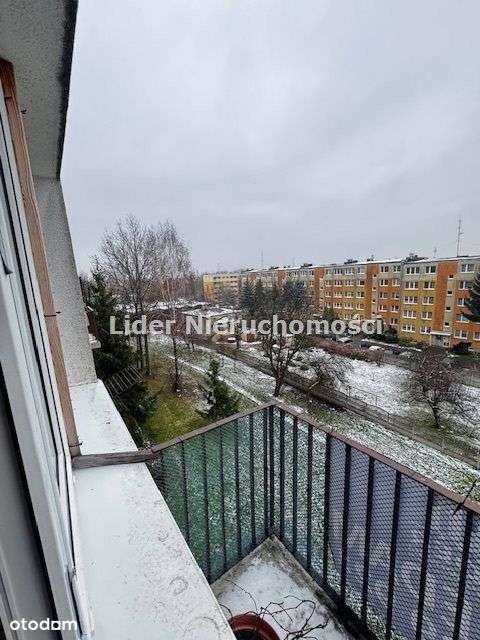 Mieszkanie, 48 m², Pabianice-1