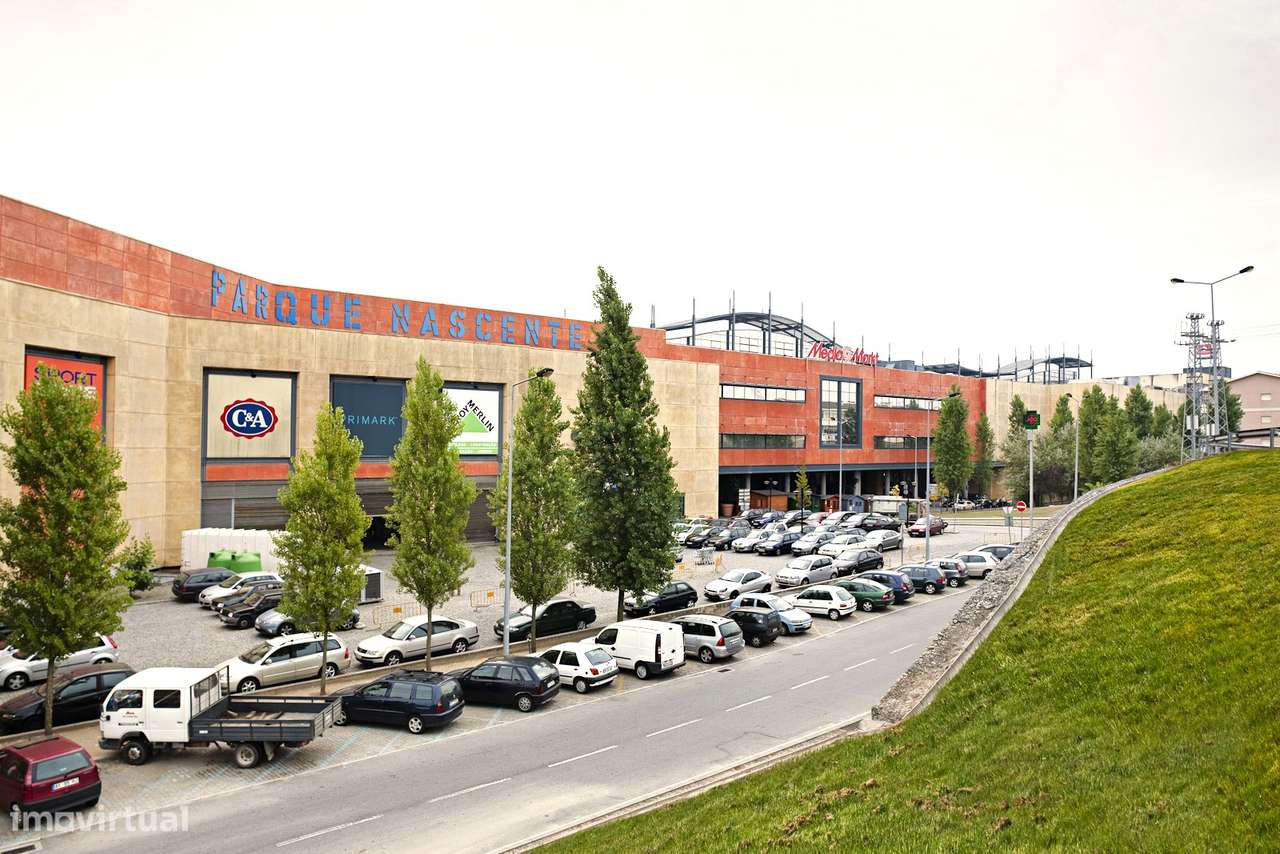 Moradia T2 com Terraço de 40m² | Areosa-12