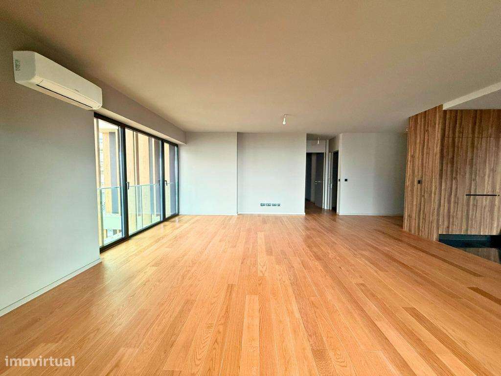 Apartamento T3 de Luxo no Varino 07 com Vista Mar – Funchal-6