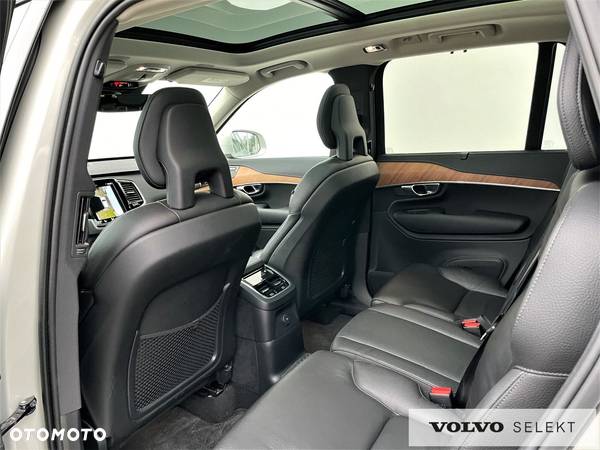 Volvo XC 90 - 30