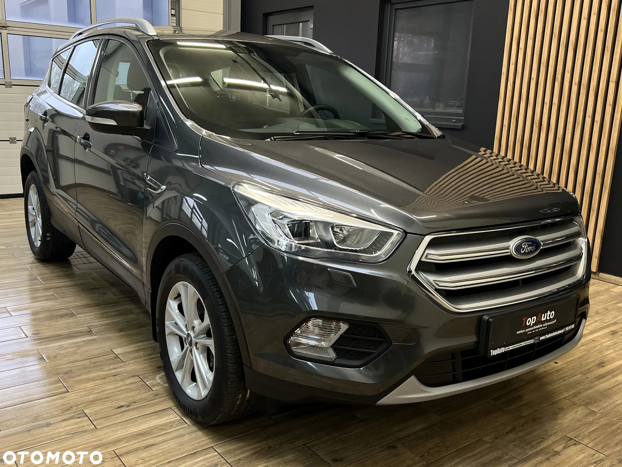 Ford Kuga 2.0 TDCi FWD Titanium - 4