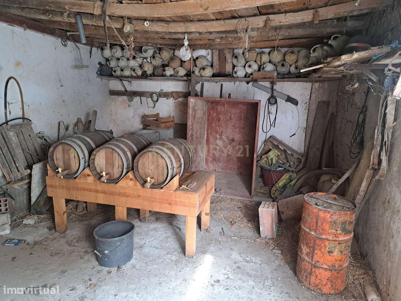 Casa e adega para Recuperação em Tojal, Alenquer. - Grande imagem: 4/11