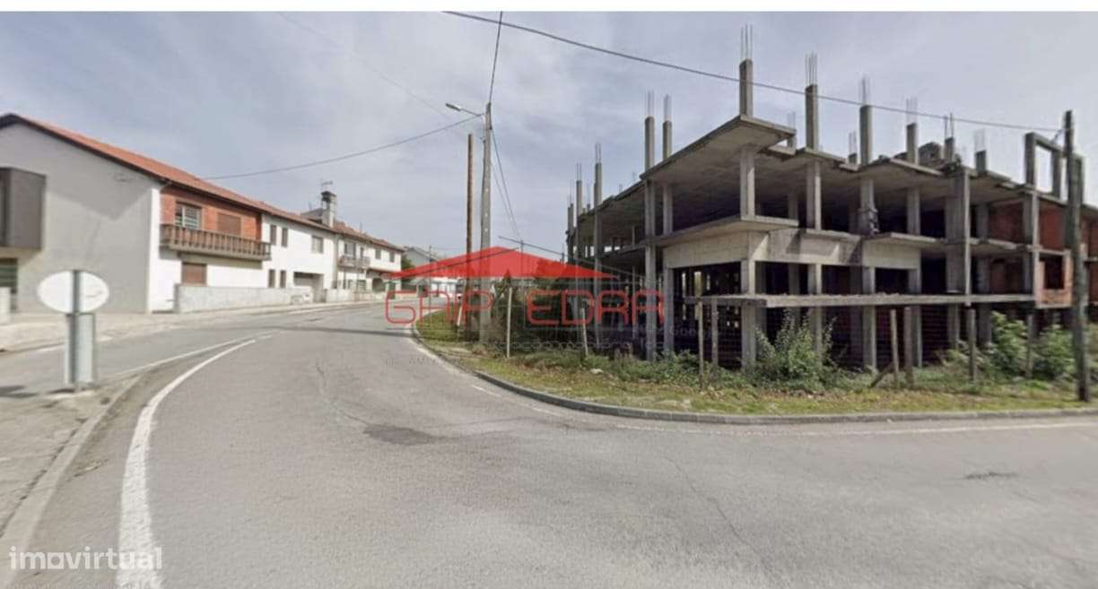 Prédio para acabar em Viseu com 40 frações - Grande imagem: 4/6