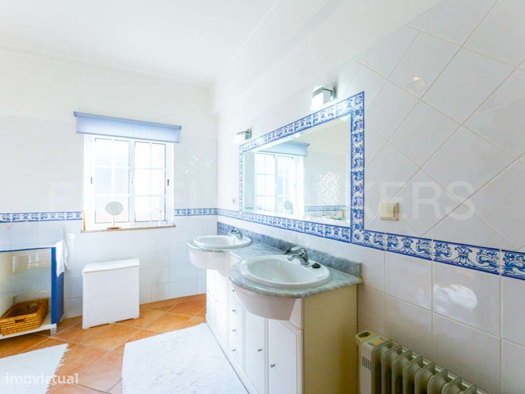 Moradia T3 com Piscina em São Brás de Alportel-26