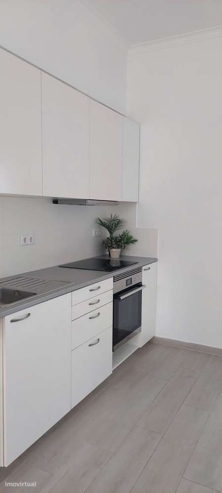 Excelente T2 Centro Alverca com Terraço - Grande imagem: 2/7