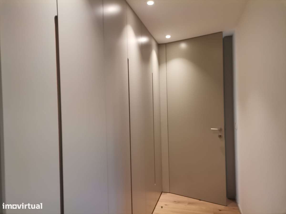 Novo T3 ÚLTIMO PISO de Luxo com TERRAÇO  - Vistas desafogadas-21