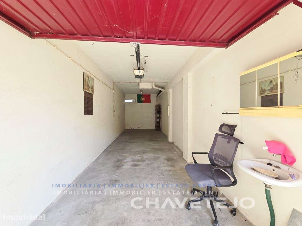 Apartamento T2 com garagem dupla e vista para o Castelo de Tomar-27