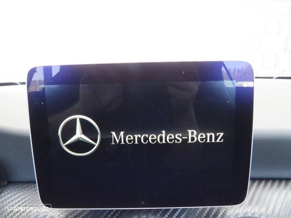 Mercedes-Benz A 180 d AMG Line Aut. - 21