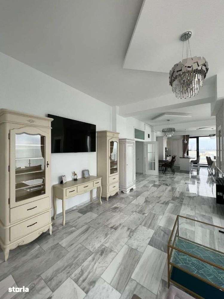 Penthouse mobilat lux , vedere frontală la mare-3