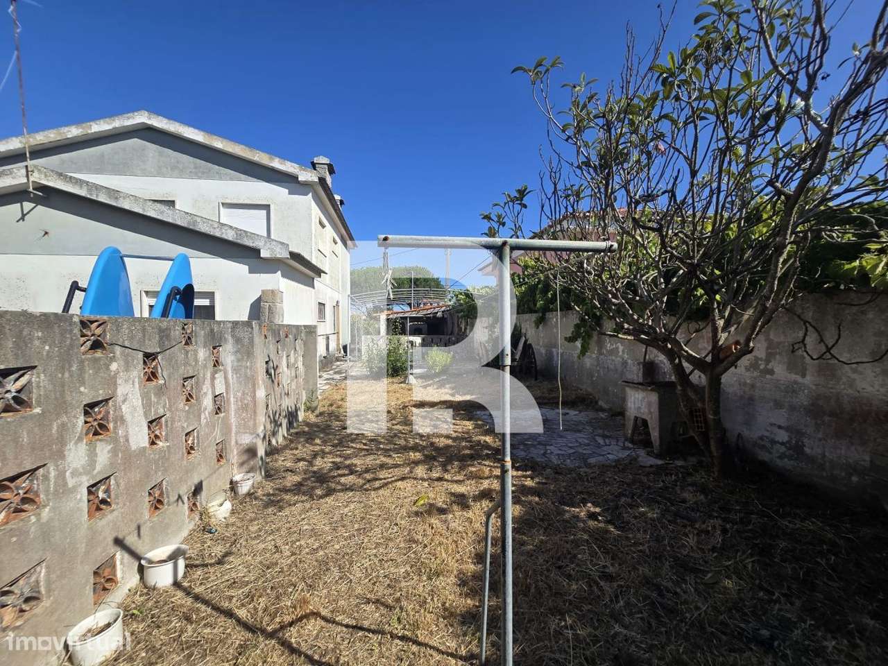 Moradia Isolada T7 em Fontanelas-51