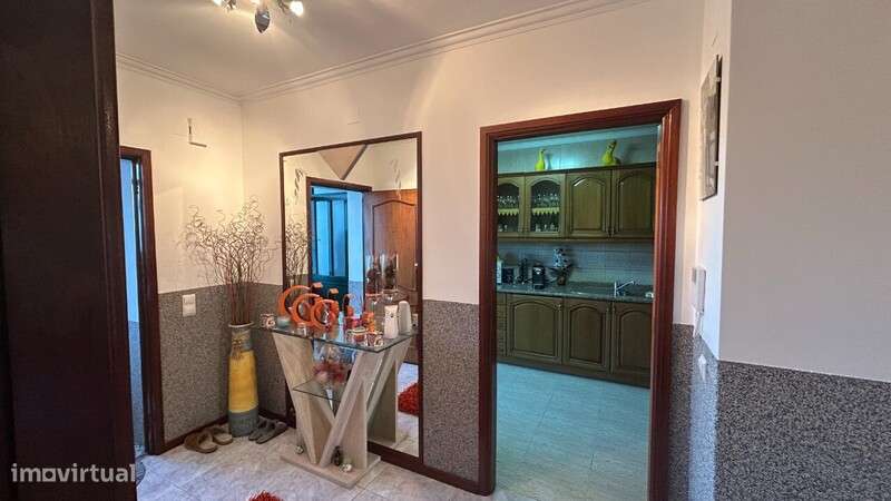 Comprar T2 Centro de S. João da Madeira-21