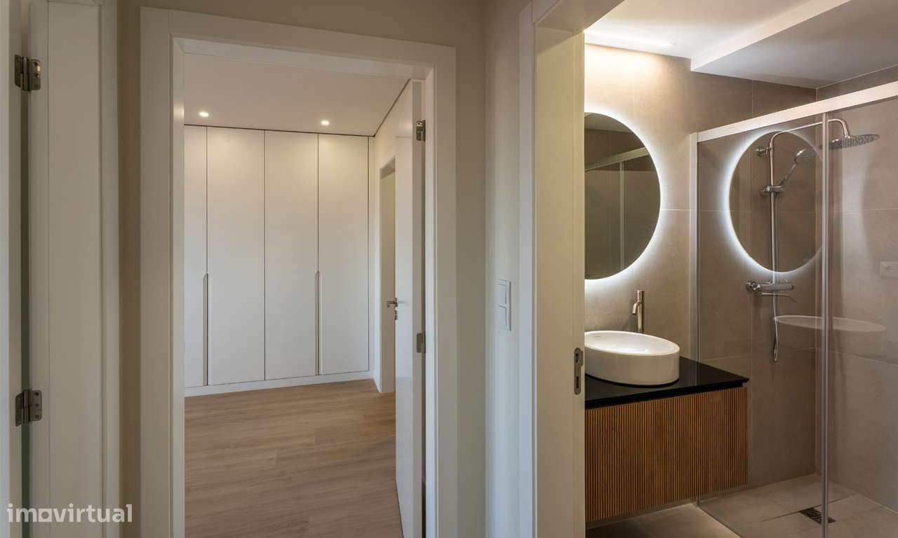 Apartamento T3 com 140 m2 mais 16m2 de varanda e garagem-34