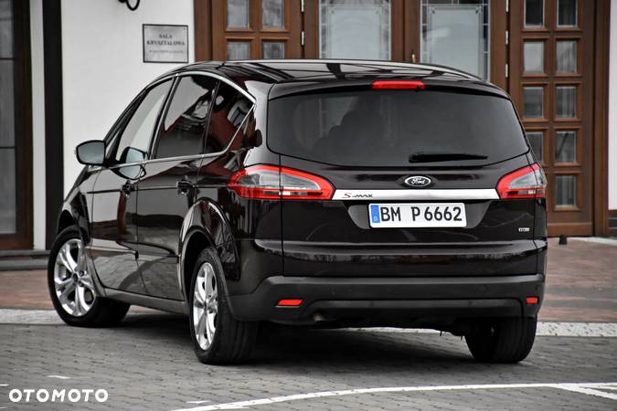 Ford S-Max 2.0 TDCi DPF Titanium - 13