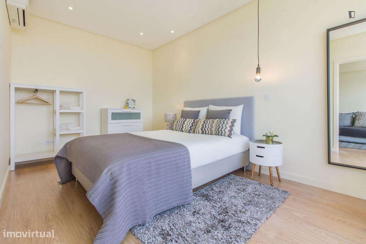 Apartamento com 1 quartos - localizado em Santo Ildefonso Porto - Grande imagem: 2/9