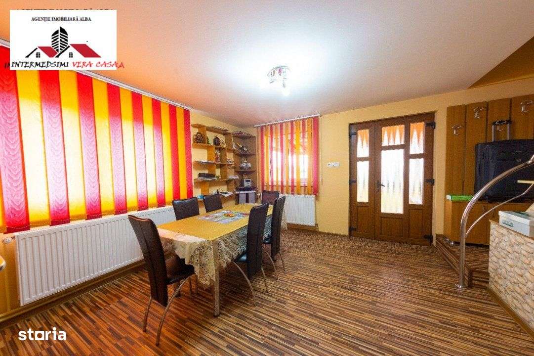 OFERTA! Vila si Hala de vanzare 24300 mp la 13 km de Alba Iulia - Imagine principală: 5/8