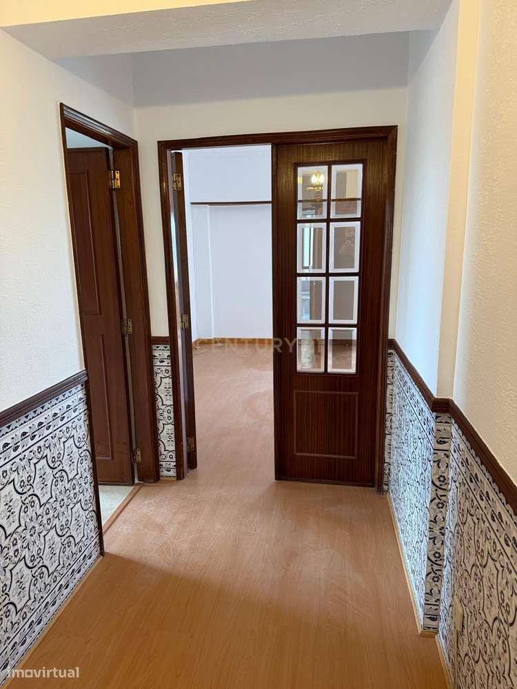Apartamento T2 em Odivelas, Lisboa - Excelente Localização - Grande imagem: 3/45