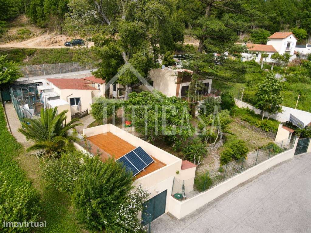 Moradia T2+2 com Jardim, Garagem e Total Privacidade-36