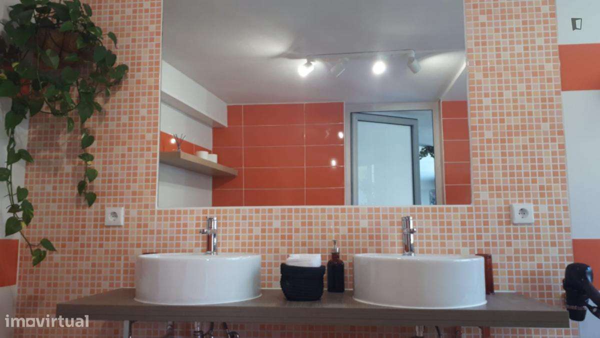 Estúdio - localizado em Senhora da Hora Porto - Grande imagem: 5/9