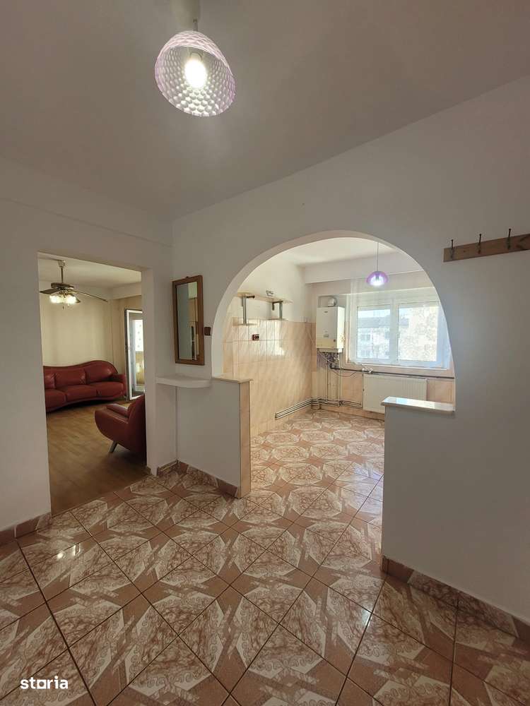 Apartament 3 camere langa Liceul Nr.7 | Micro 16-5