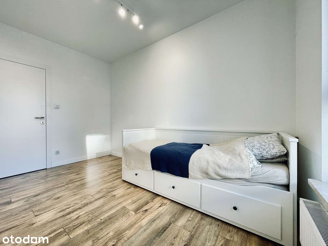 2019 | Dwustronne | Duży balkon | Garaż | Zamknięte os. | Komórka lok.-8