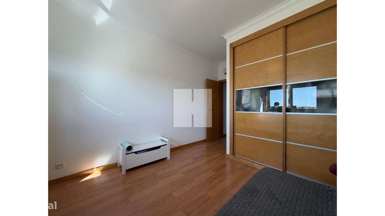 T3 Espaçoso c/ Garagem-37