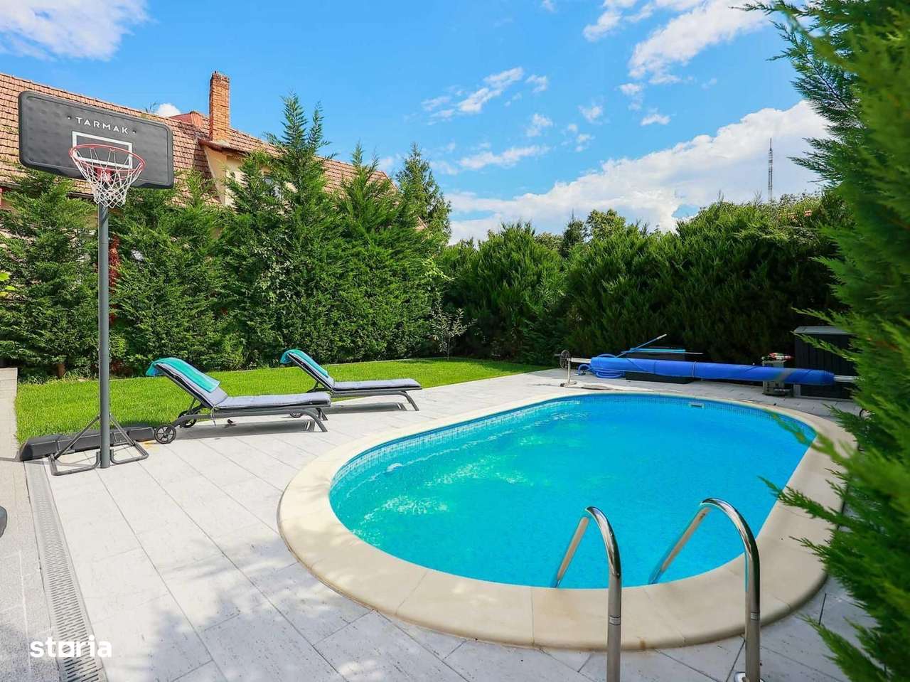 Vilă cu piscină, mobilată și utilată. Comision 0%. 410.000 Euro neg-4