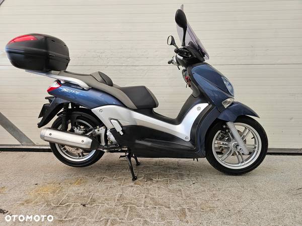 Yamaha X-max - 4