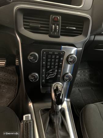 Volvo V40 1.6 D2 R-Design Powershift - 12