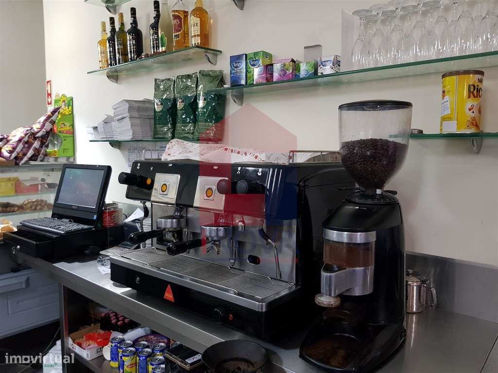 Trespassa-se Pastelaria, Duas Igrejas - Grande imagem: 5/11