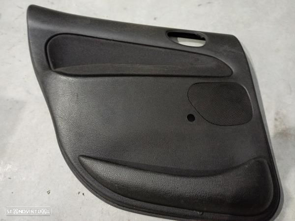 Quartela De Porta Trás Esquerda Peugeot 206 Hatchback (2A/C) - 2