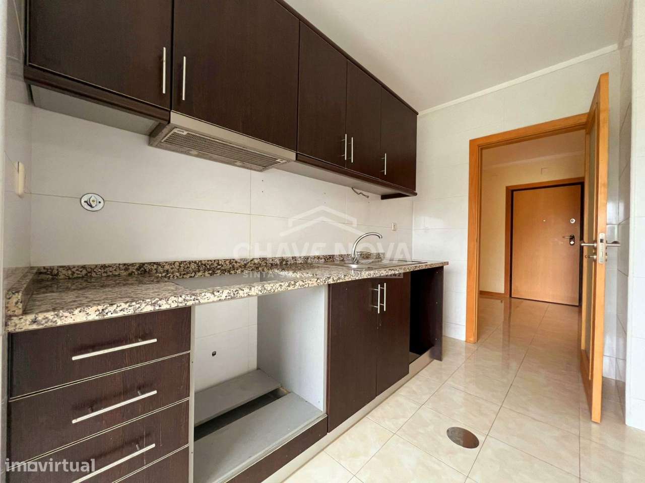 Apartamento T2 c/ Lugar de Garagem em Canelas (Edifício Prestige)-8