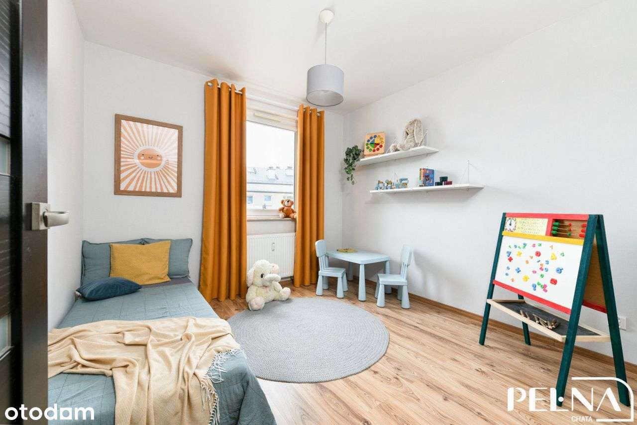 Słoneczne mieszkanie czteropokojowe w świetnej lok-11