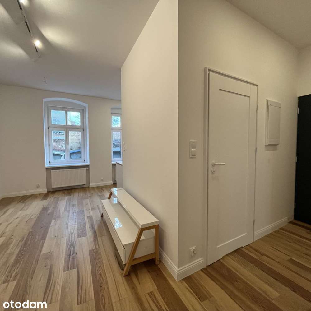 Mieszkanie 3 pokojowe 51m2 - parter - po generalny-1