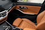 BMW Seria 3 320i Luxury Line - 21