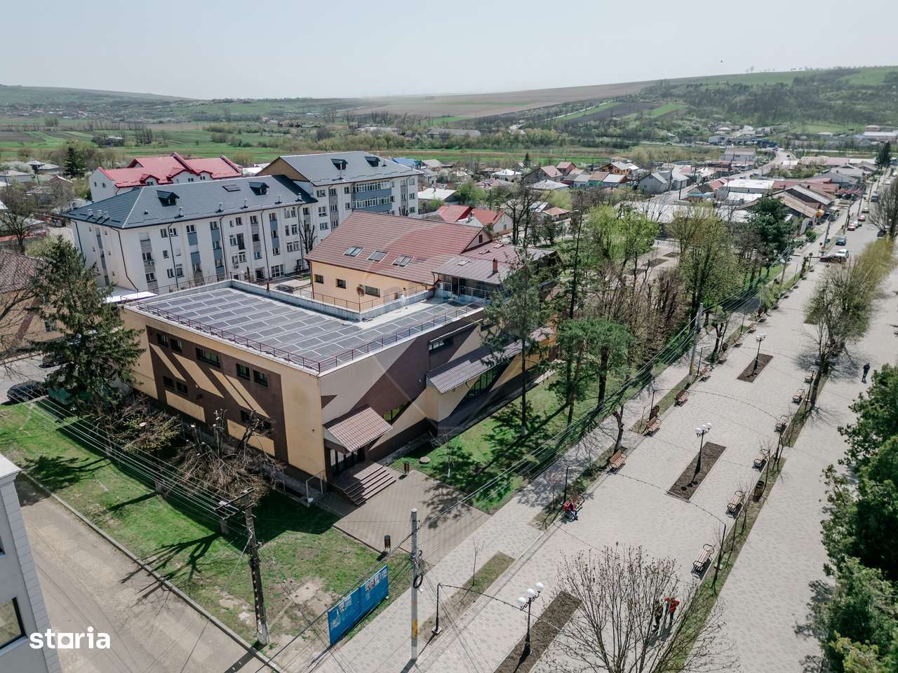 Spațiu comercial de 1,460mp în zona Central - Imagine principală: 3/18