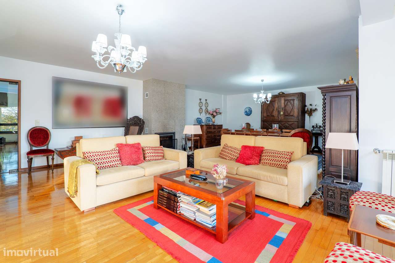 Apartamento T5 Com Excelentes Áreas em Matosinhos - Grande imagem: 5/36