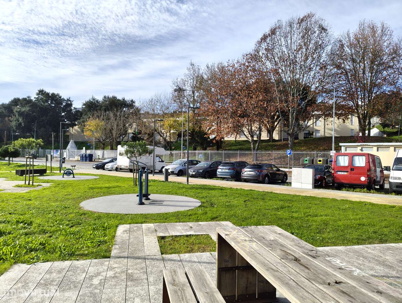 MORADIA NOVA - T3+Escritorio - Junto Escola MARQUES LEITÃO - VALBOM - - Grande imagem: 2/11