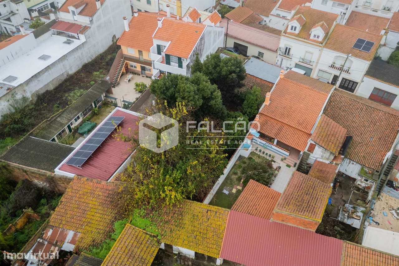 Moradia para Restaurar T3 Venda em Almeirim,Almeirim - Grande imagem: 2/41