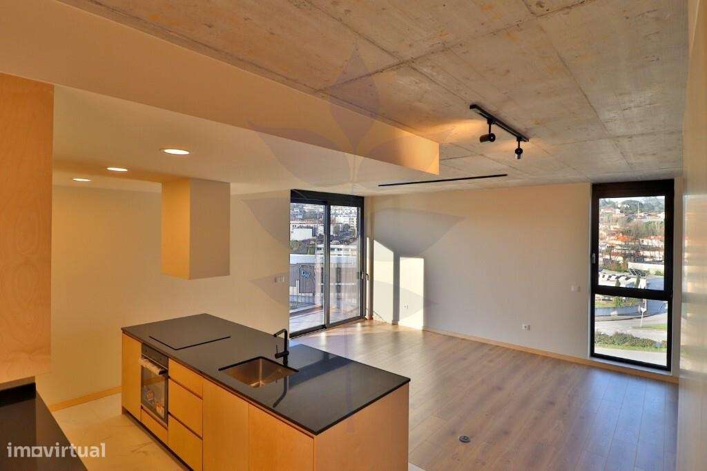 Arrendamento apartamento T2 Duplex em (Este) São Pedro - Grande imagem: 3/30