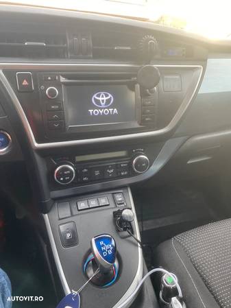 Toyota Auris - 5