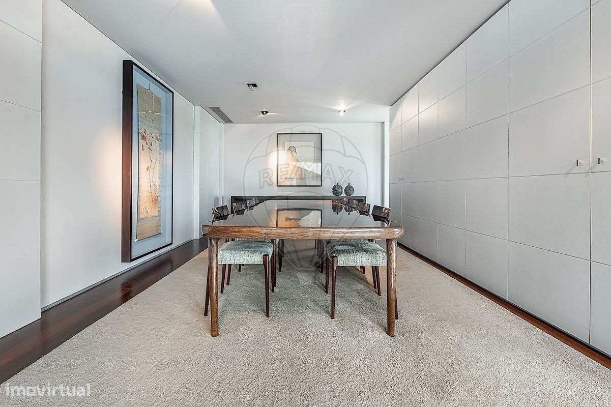 Moradia T5 para venda-30