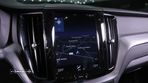 Volvo XC 60 2.0 D4 R-Design Geartronic - 19