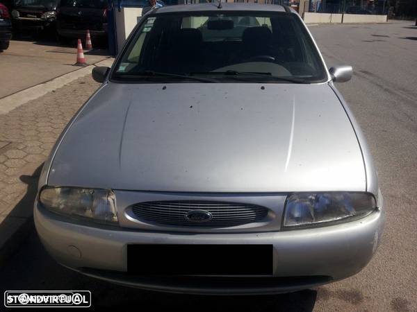 Ford Fiesta 1998 para peças - 2