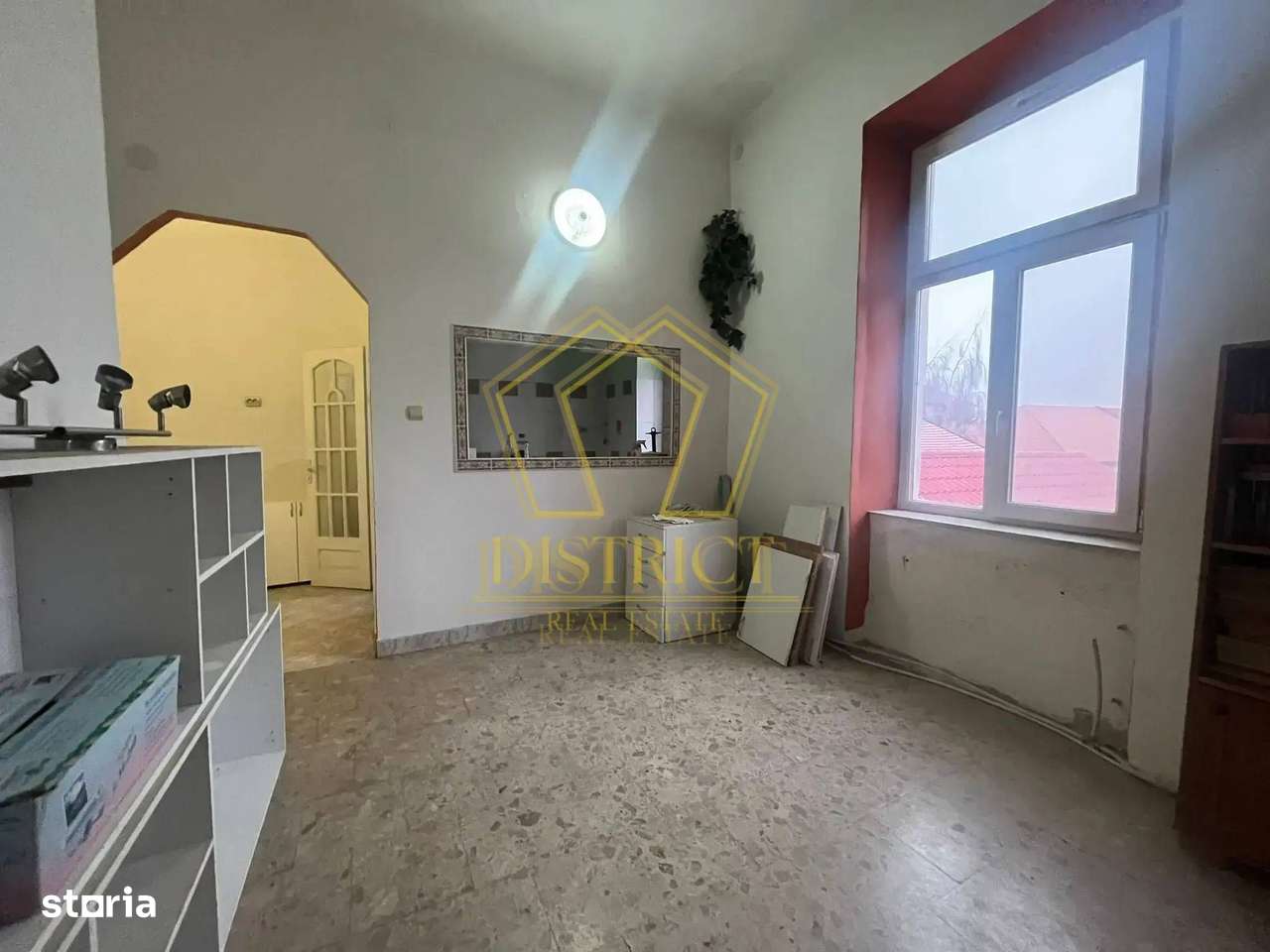 Apartament spatios in cladire istorica  cu gradina I Zona Centrala - Imagine principală: 2/7