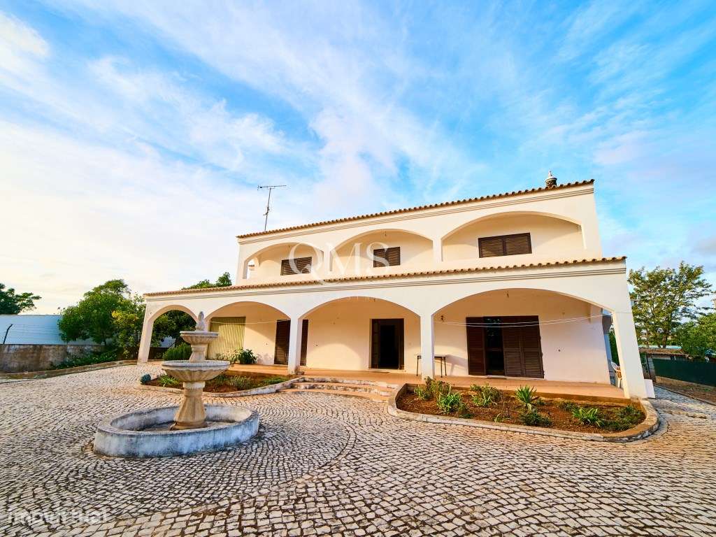 Um retiro intemporal no Algarve onde a elegância encontra a serenidade-30